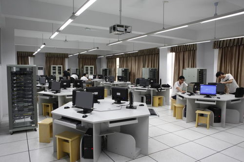 專業(yè)巡展③ 計算機科學與技術(shù)——融會貫通工程數(shù)理，引領(lǐng)數(shù)字未來